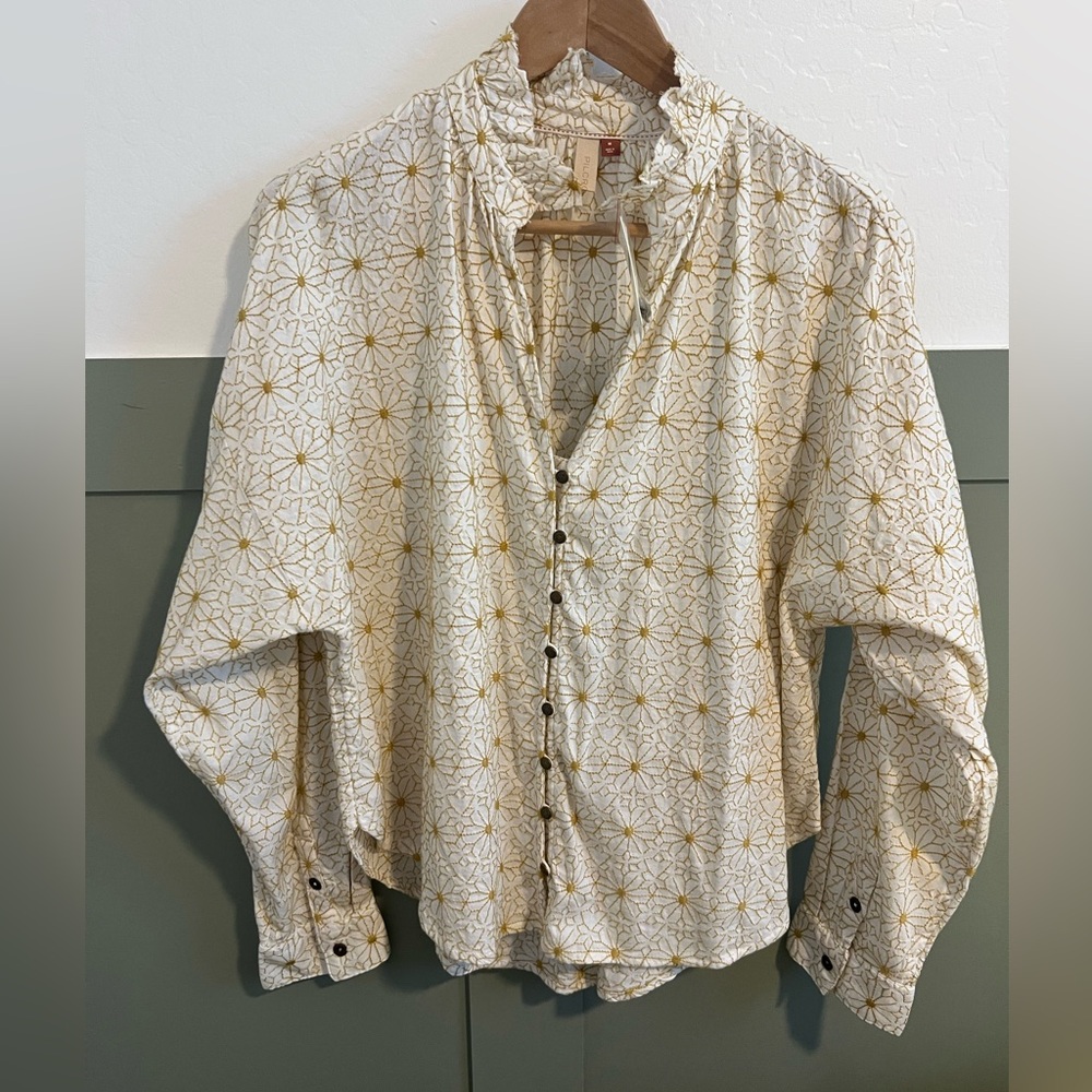 Anthropologie Cream and Yellow/Gold Embroidered Blouse